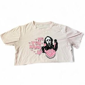 Scream Graphic Crop Top